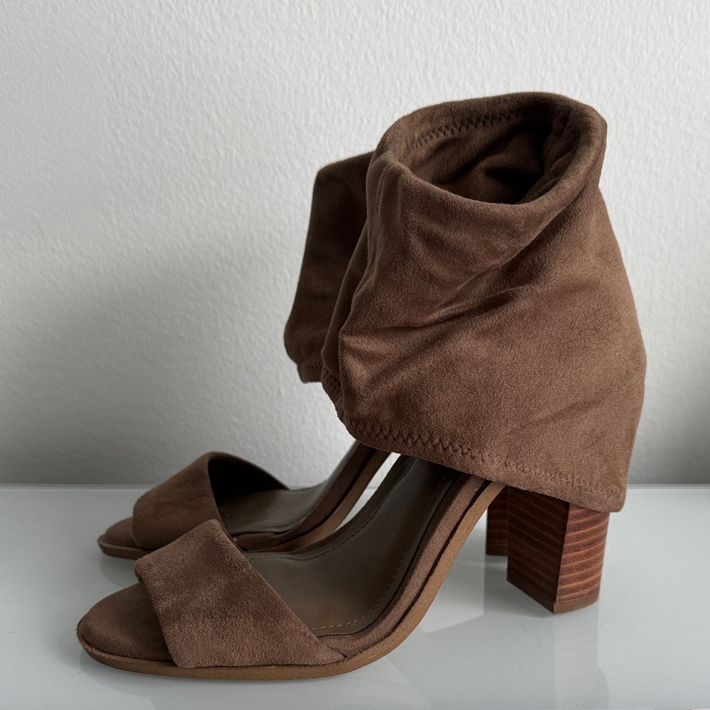 BCBGeneration: Brown Wedge Heel